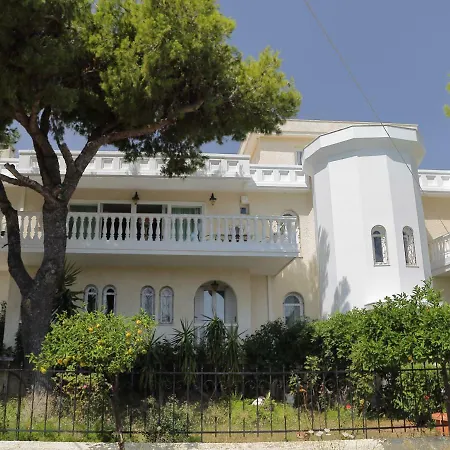 Villa Priamos Kalitehnoupoli